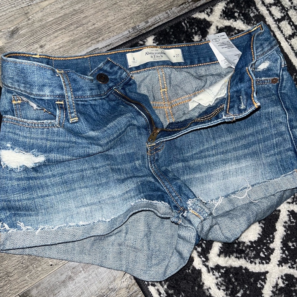 Abecrombie and Fitch shorts